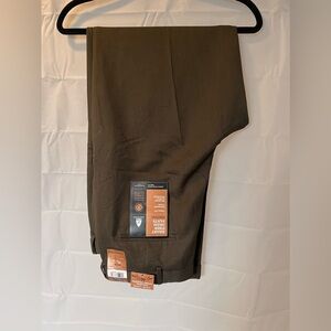 Haggar Men’s Dress Pants Size 36W x 32L